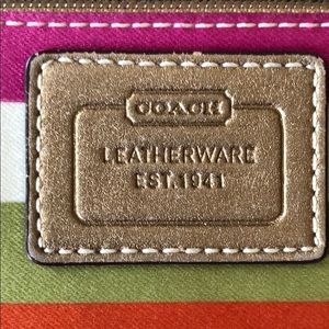 Coach Bags - Coach wristlet Coach Bags - Coach wristlet